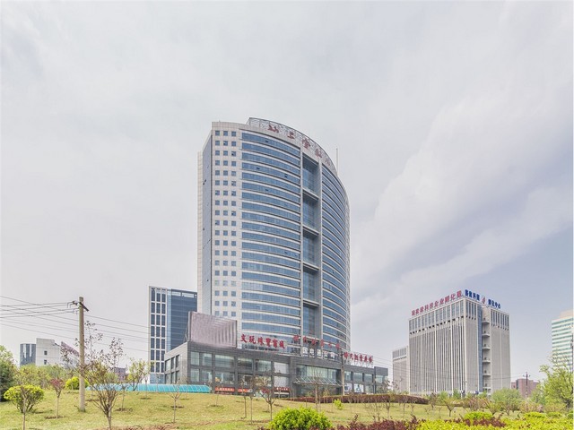 萃取植物精华眼霜会闷肤吗